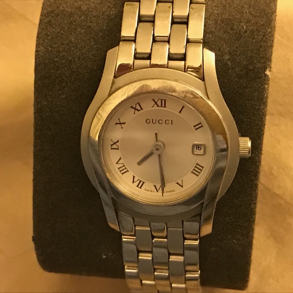 Authentic Gucci Watch 5500 series - Picture 3 of 4